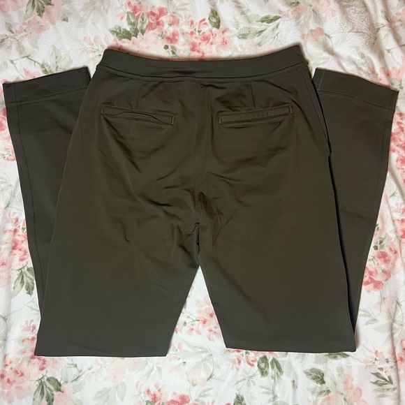 LULULEMON ATHLETICA On the Fly 7/8 Pant Legging Dark Olive Sz 2 Drawstring Crop - Picture 3 of 7